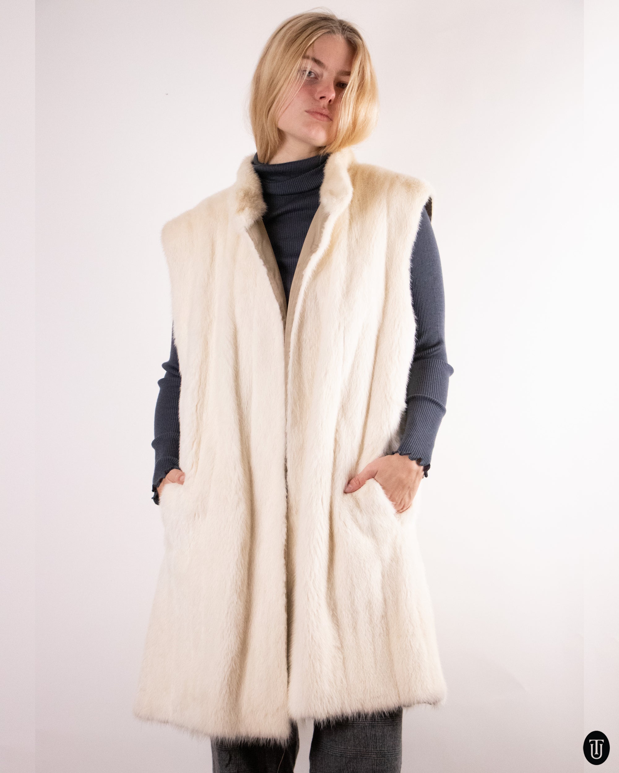 70's White Mink Fur Vest M