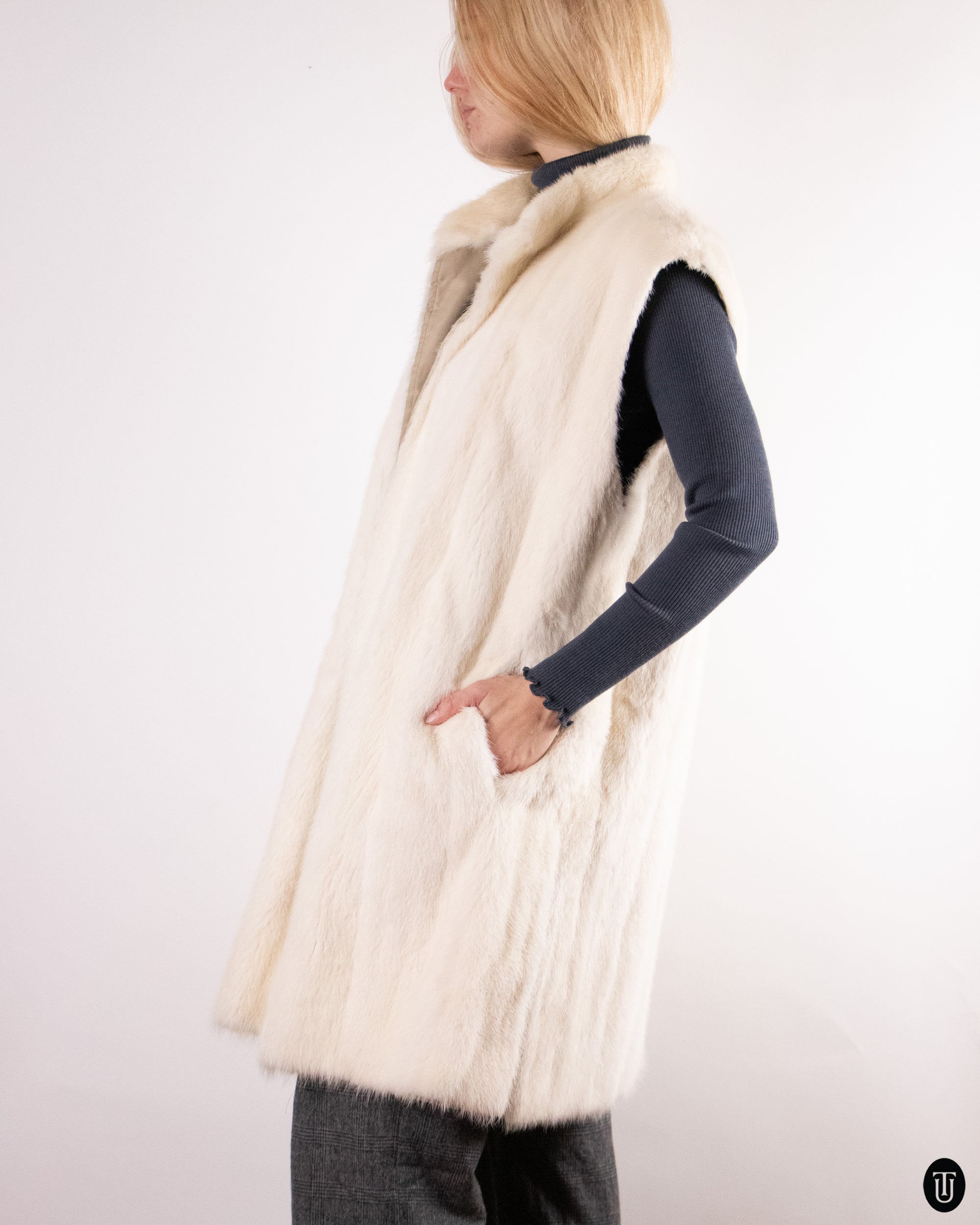 70's White Mink Fur Vest M