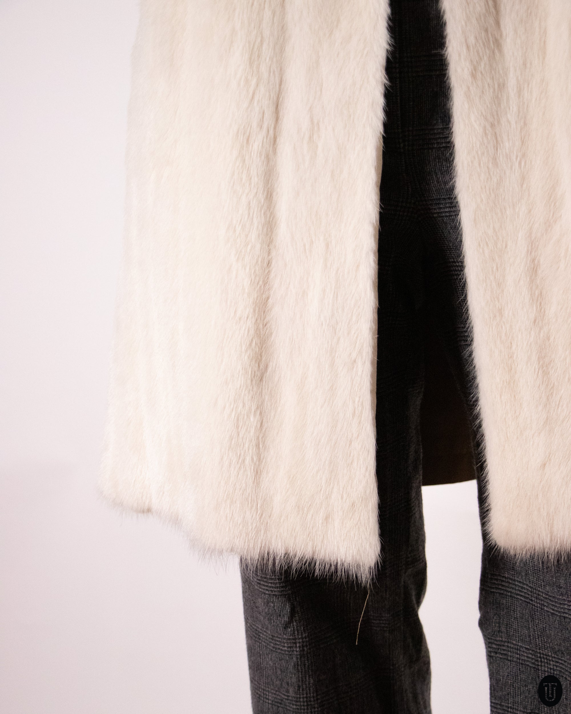 70's White Mink Fur Vest M