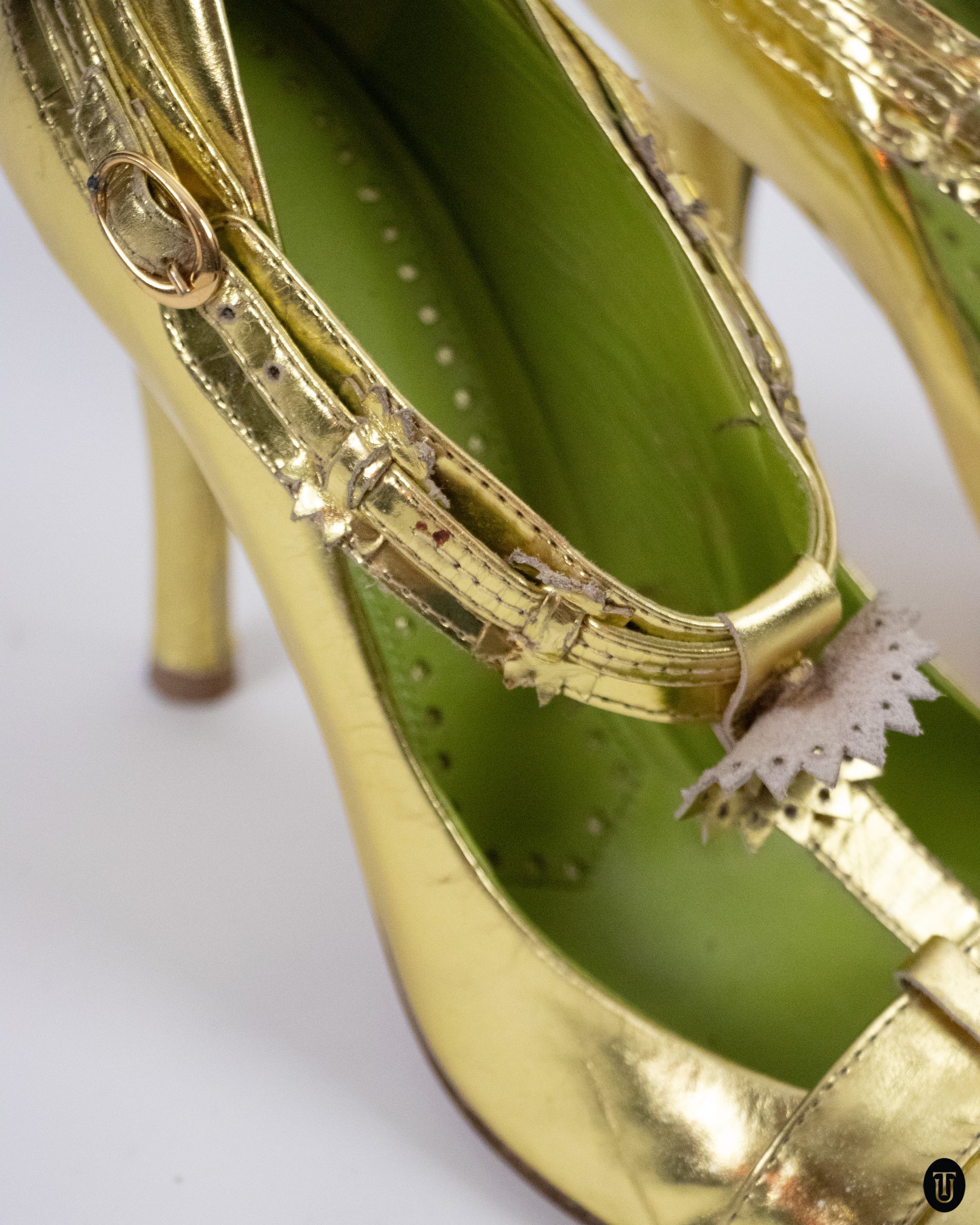 00's Etro Golden Green Mary Jane Pumps 37