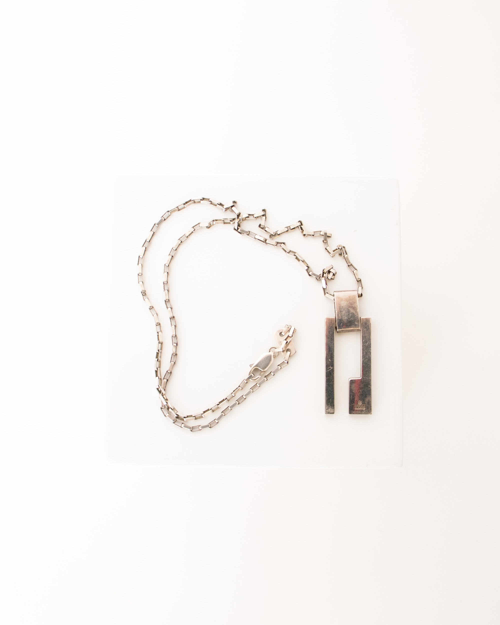 00s Gucci Square Logo Pendant Chain