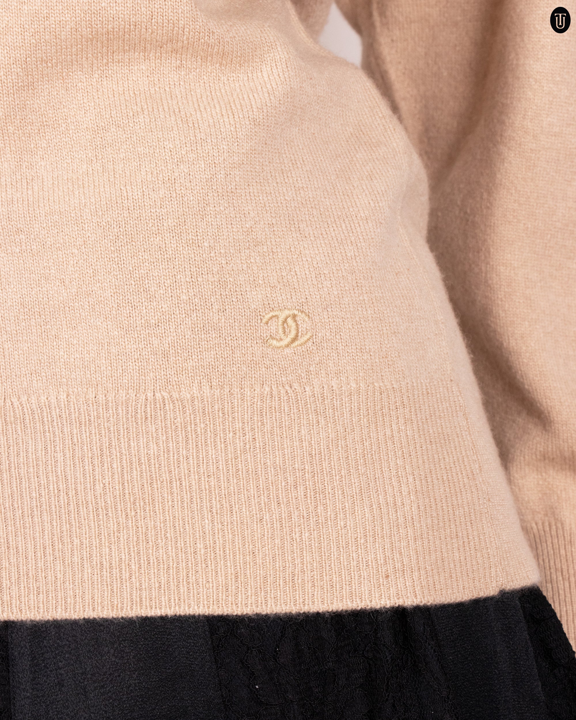 80s Chanel Cashmere Beige Sweater S