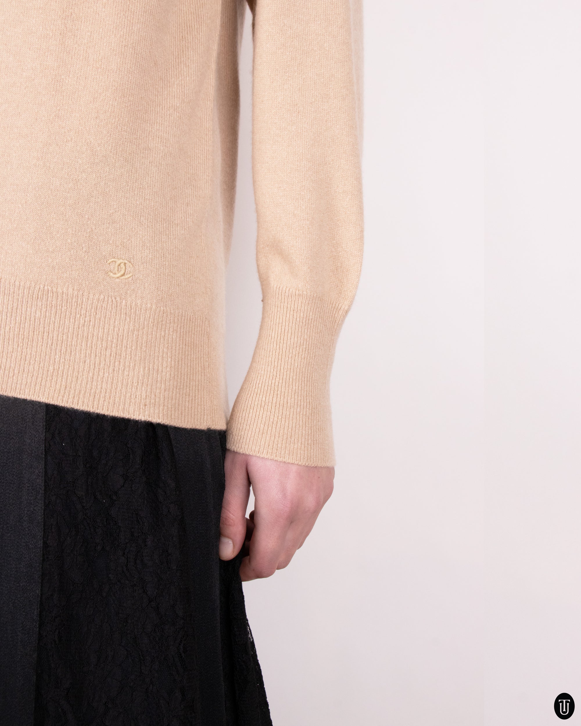 80s Chanel Cashmere Beige Sweater S