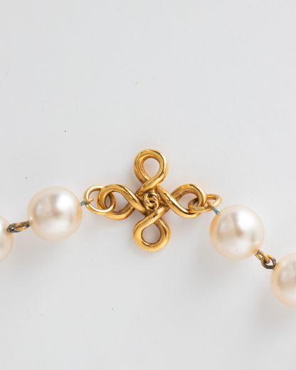 Chanel 1990s Mother of Pearl Sautoir Necklace