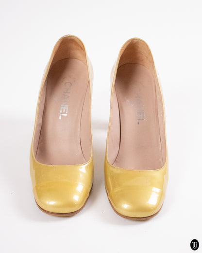 00's Chanel Butter Yellow Patent Leather Heels