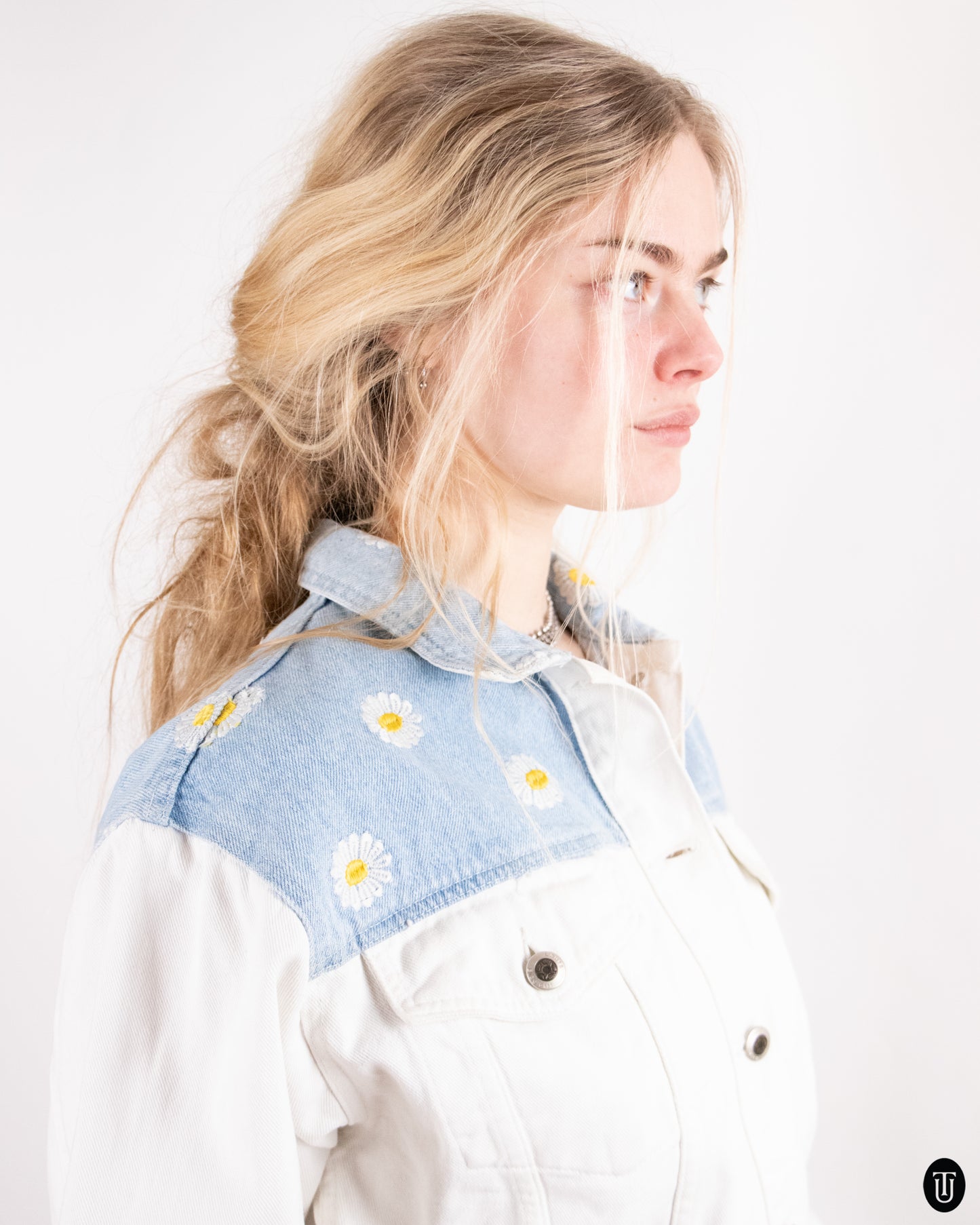 90's Laura Biagotti Daisy Denim Jacket M