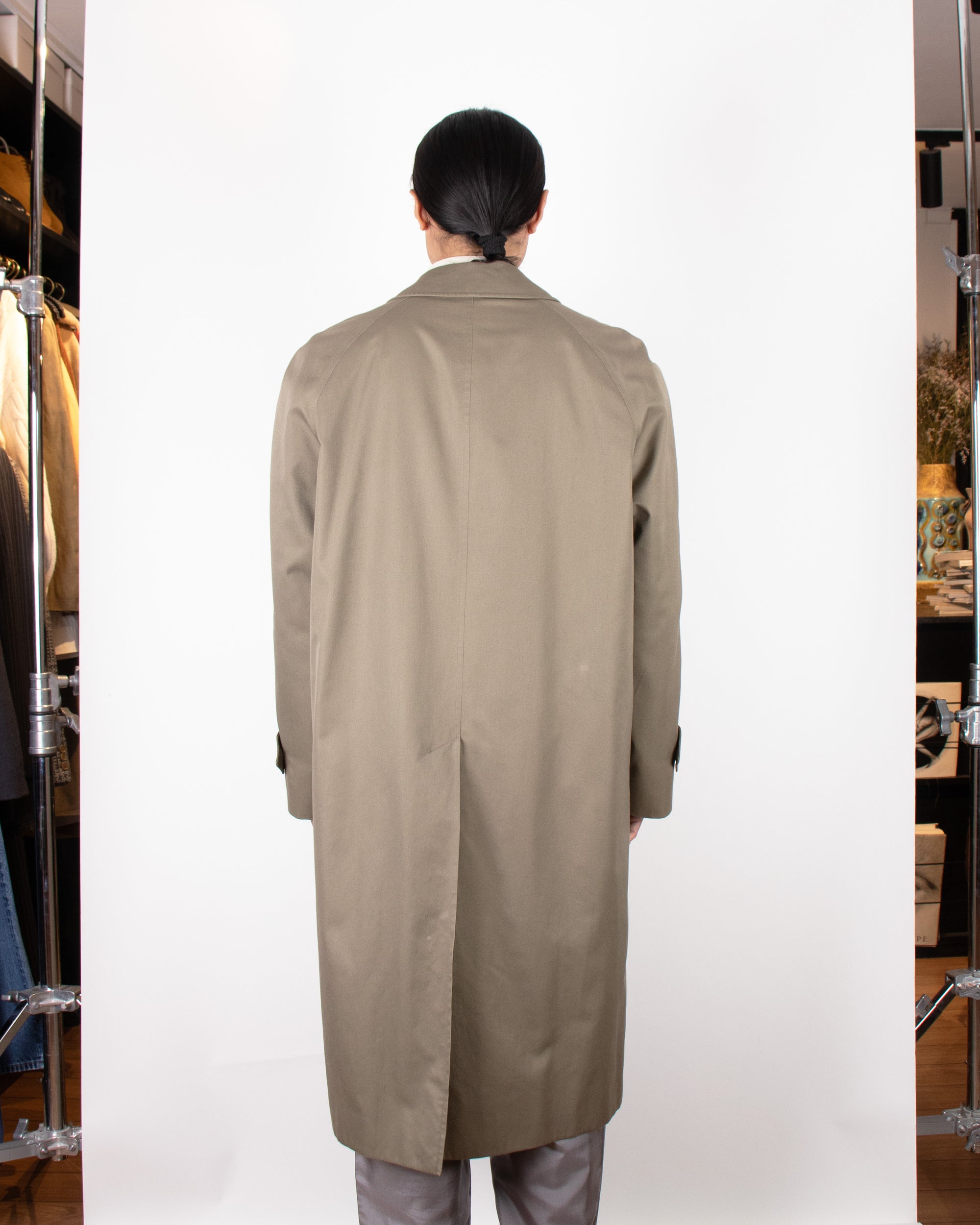 1980s Men's Taupe Burberry Trench Coat M