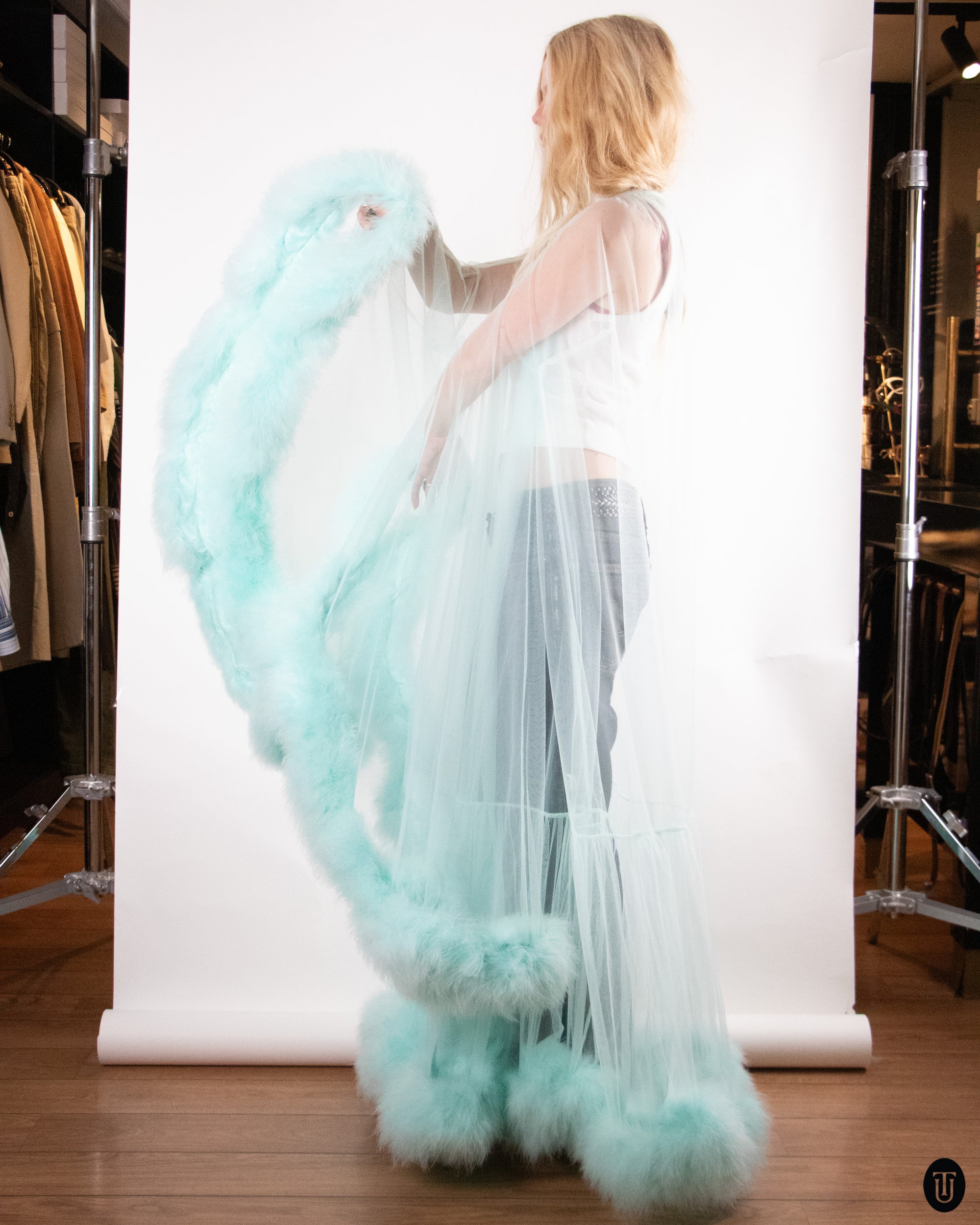 80's Feathered Full Length Robe M