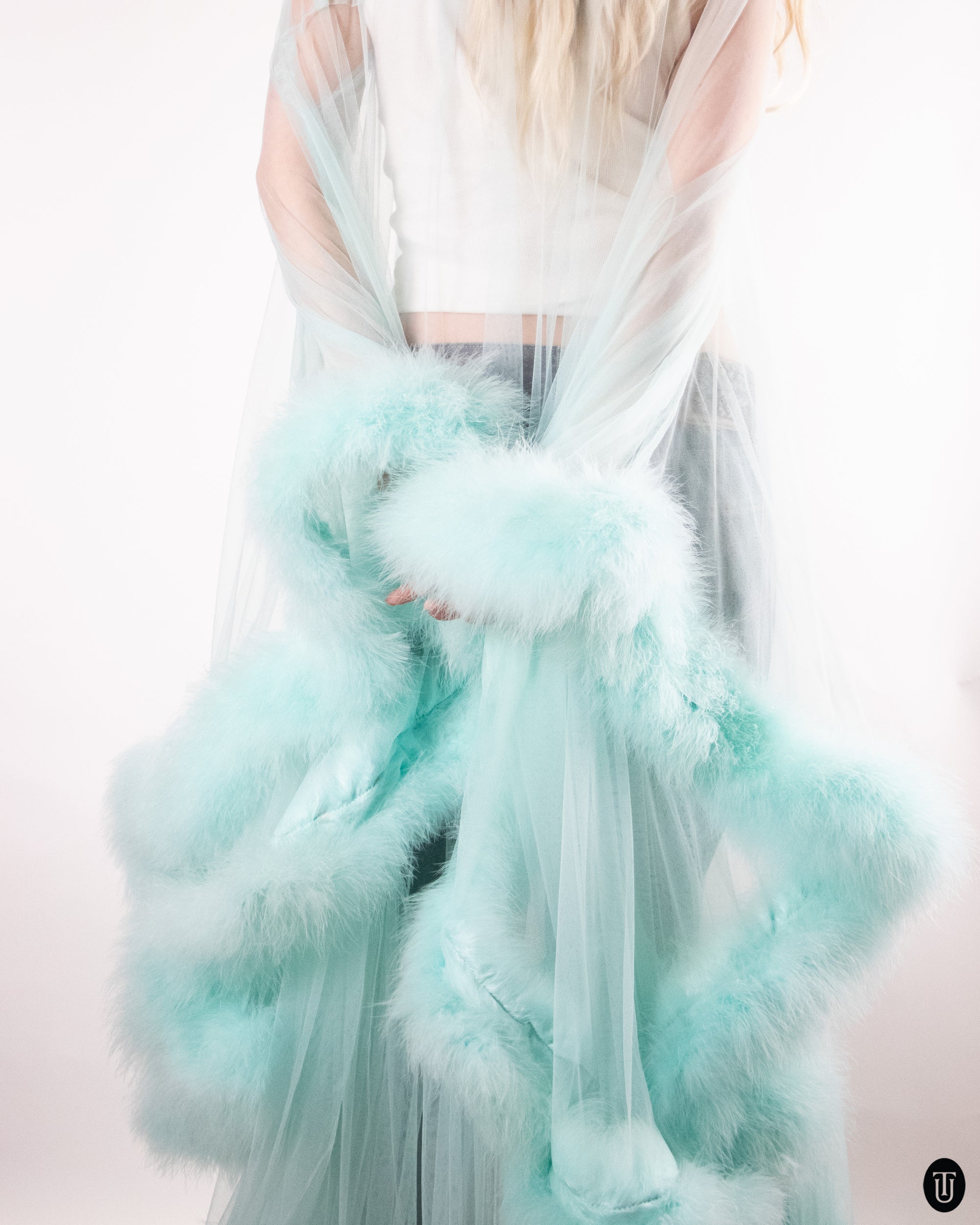 80's Feathered Full Length Robe M