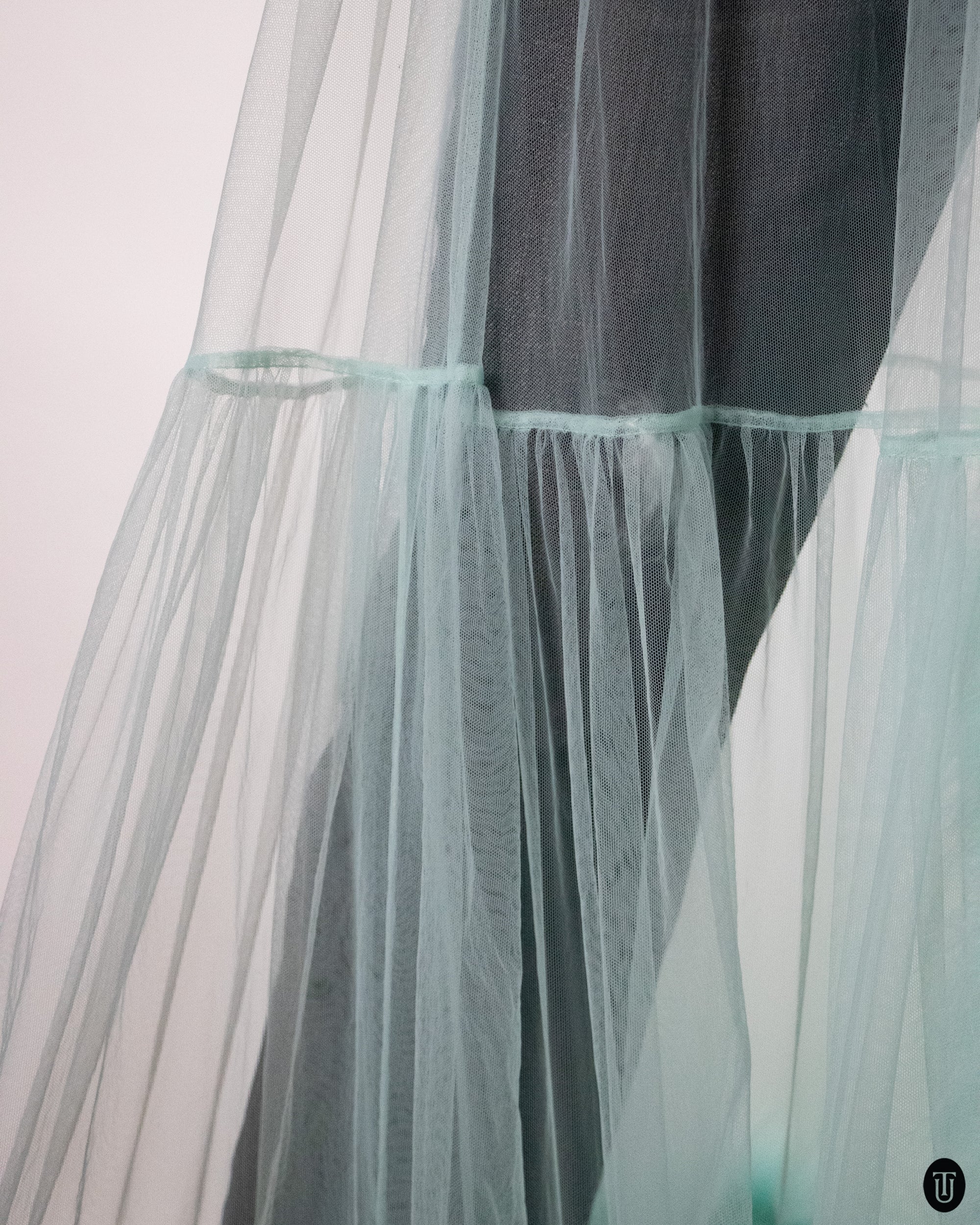 80's Feathered Full Length Robe M